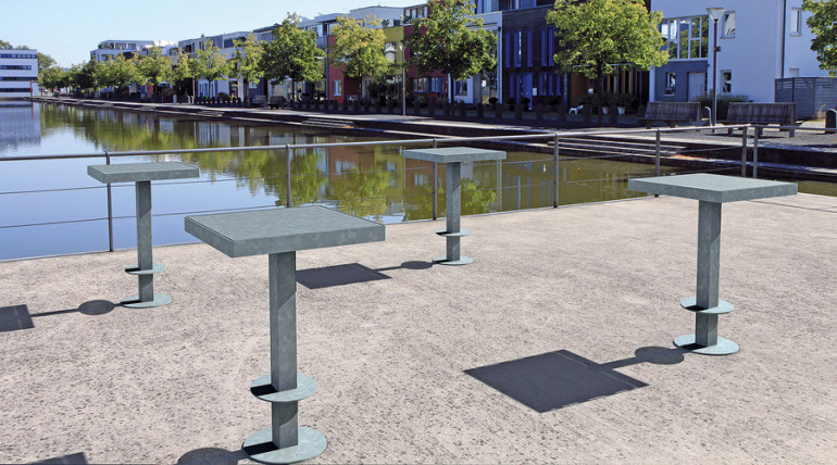 Sentio High Table (square, steel)